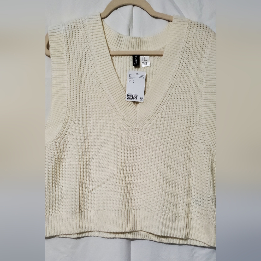 H&M Cream V-Neck Sweater Vest